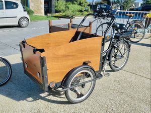 Velo-triporteur-assistance-electrique-byRundvald.jpg